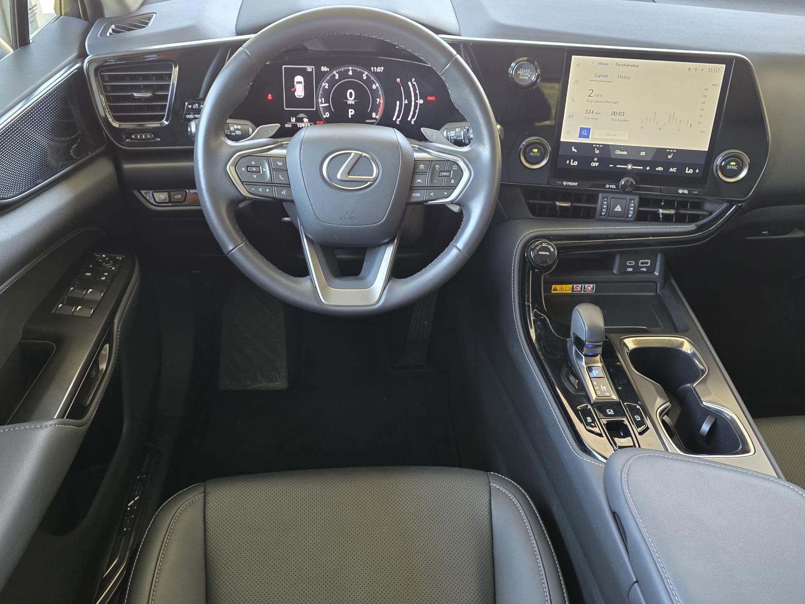 2025 Lexus NX 250 photo 8