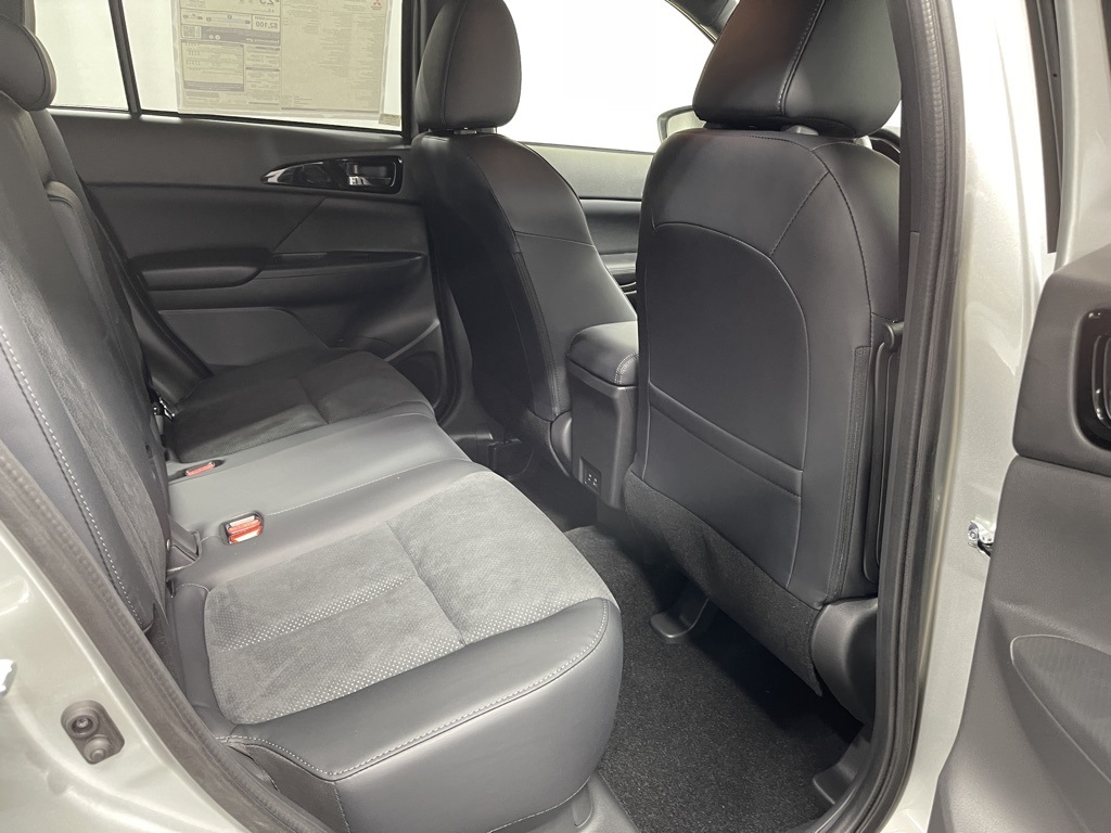 2025 Mitsubishi Eclipse Cross SEL photo 29
