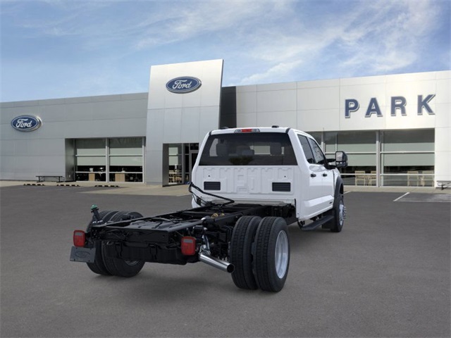 2025 Ford F-550 photo 8