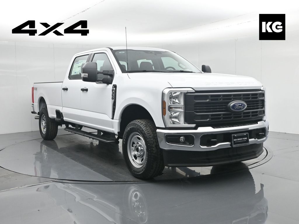 2026 Ford F-350 Super Duty XL's photo