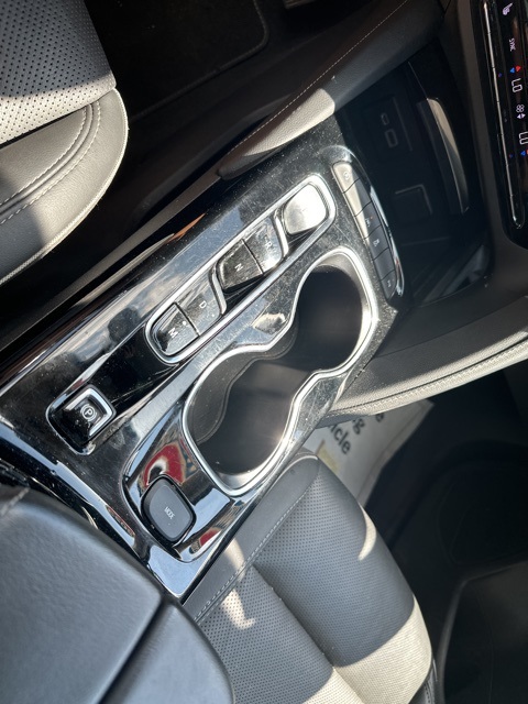 2023 Buick Envision Essence photo 30