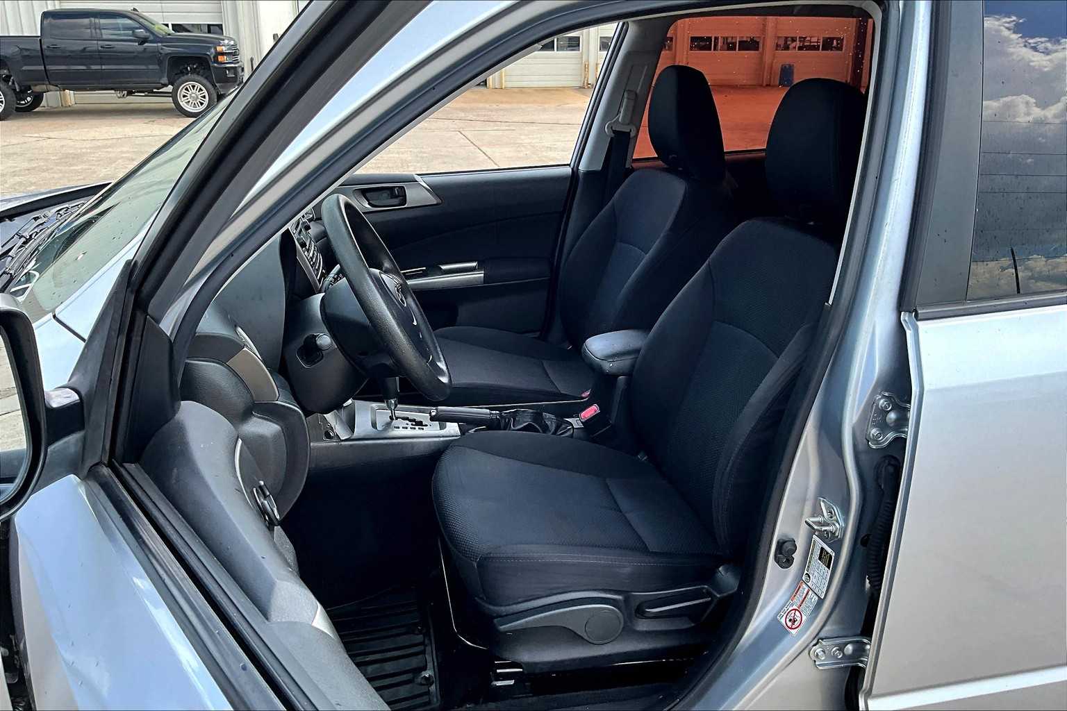 2013 Subaru Forester 2.5X photo 7