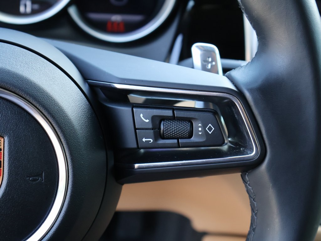 2024 Porsche Macan T photo 28