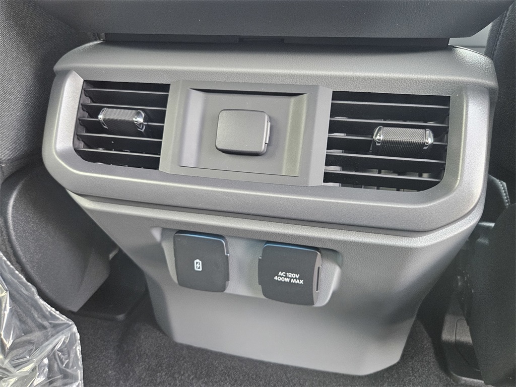 2025 Ford F-150 XLT photo 30