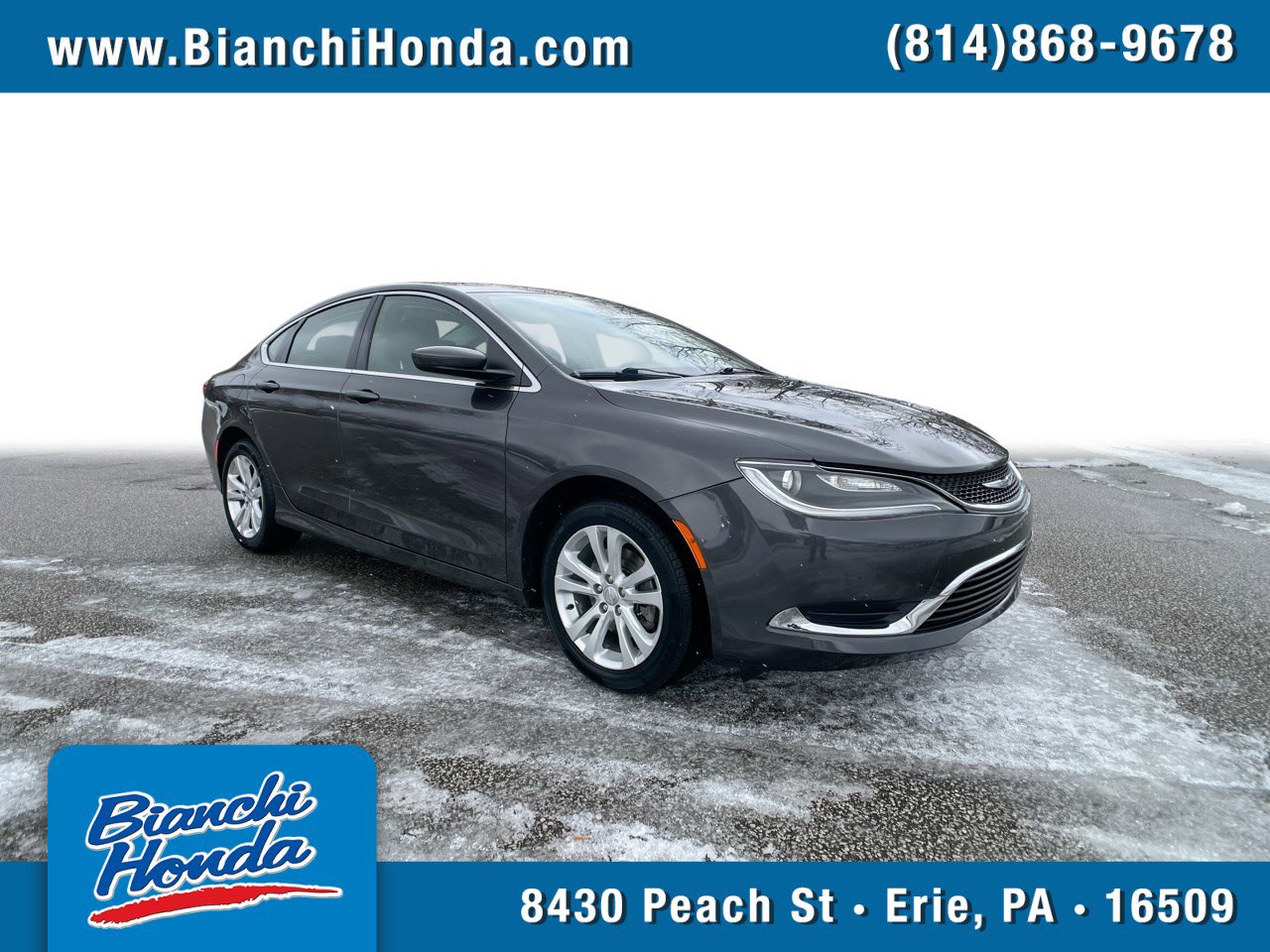 2016 Chrysler 200 Limited's photo