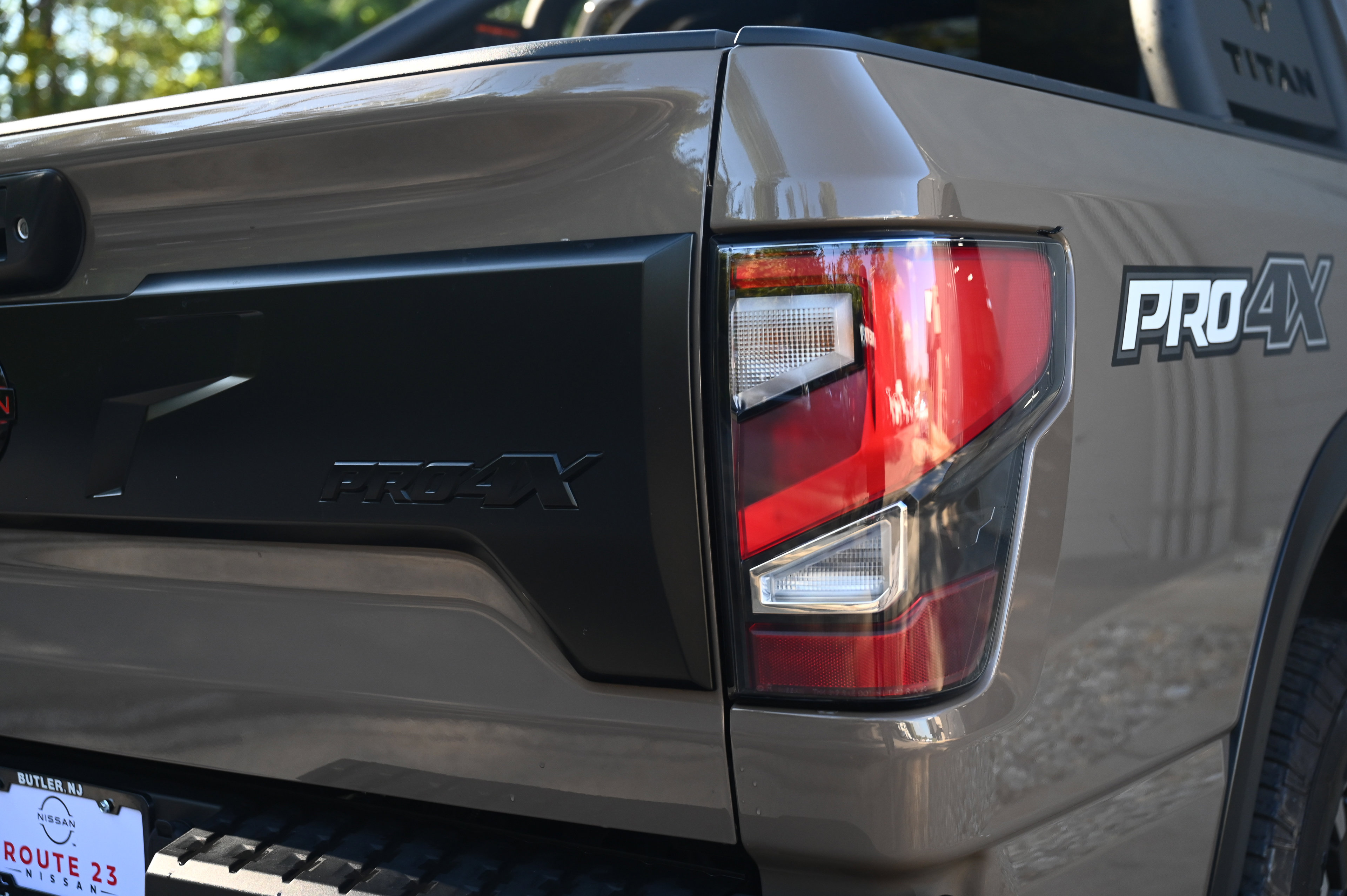 2024 Nissan Titan PRO-4X photo 6