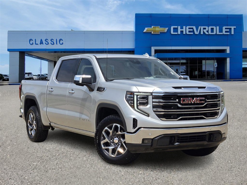 2022 GMC Sierra 1500 SLT's photo