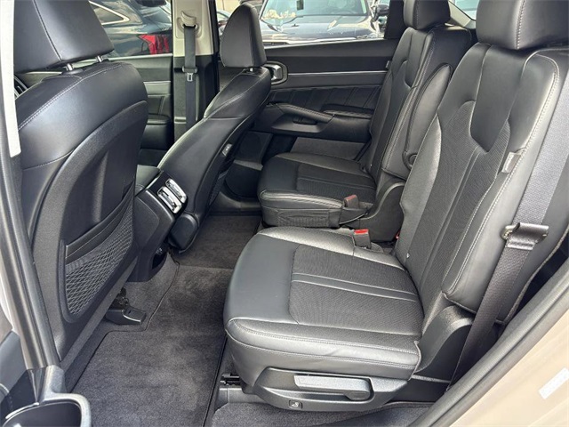 2025 Kia Sorento X-Line SX photo 27