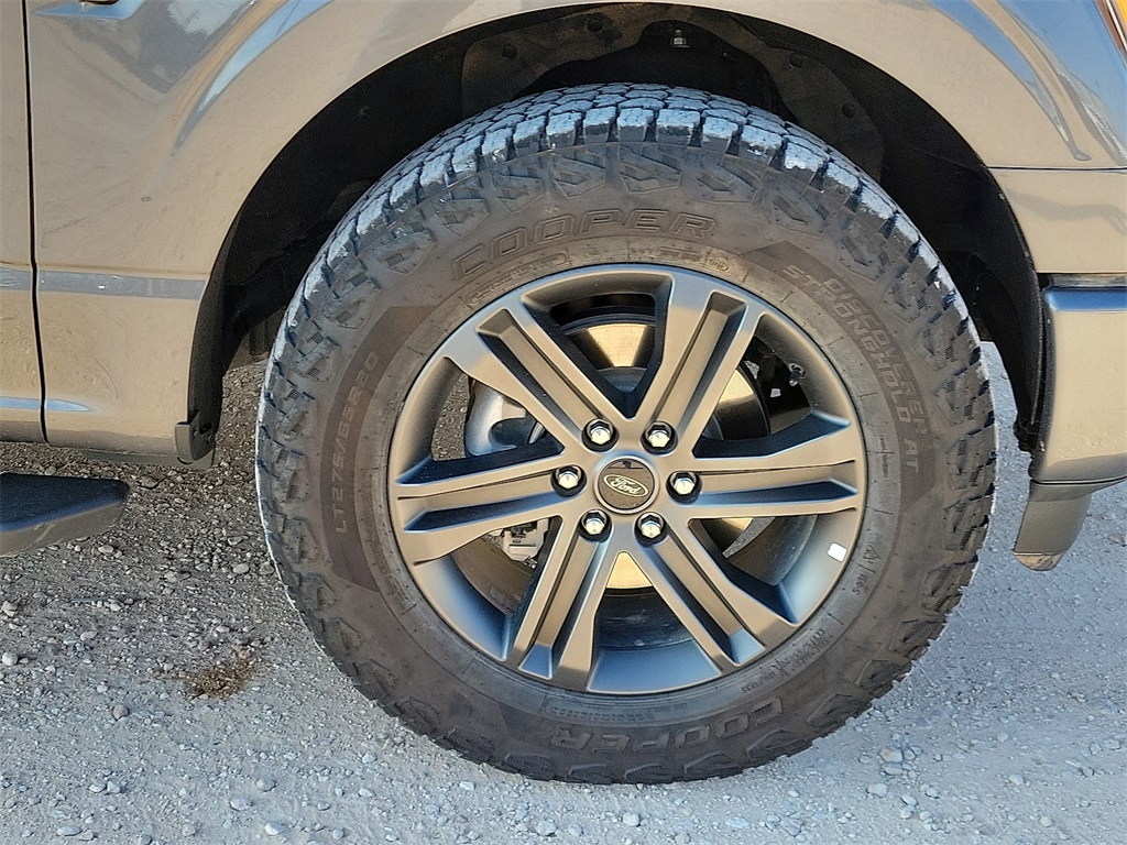 2022 Ford F-150 XLT photo 14