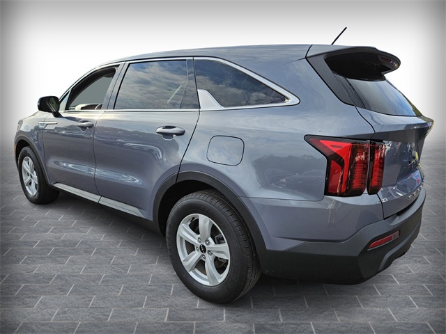2022 Kia Sorento LX photo 5