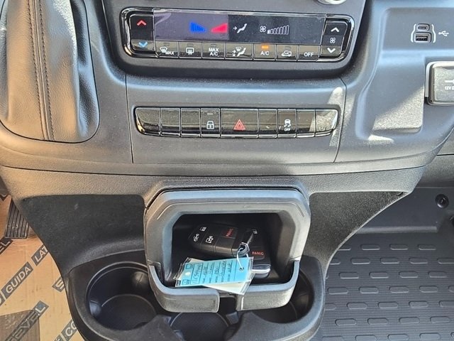 2025 Ram ProMaster 3500 photo 16