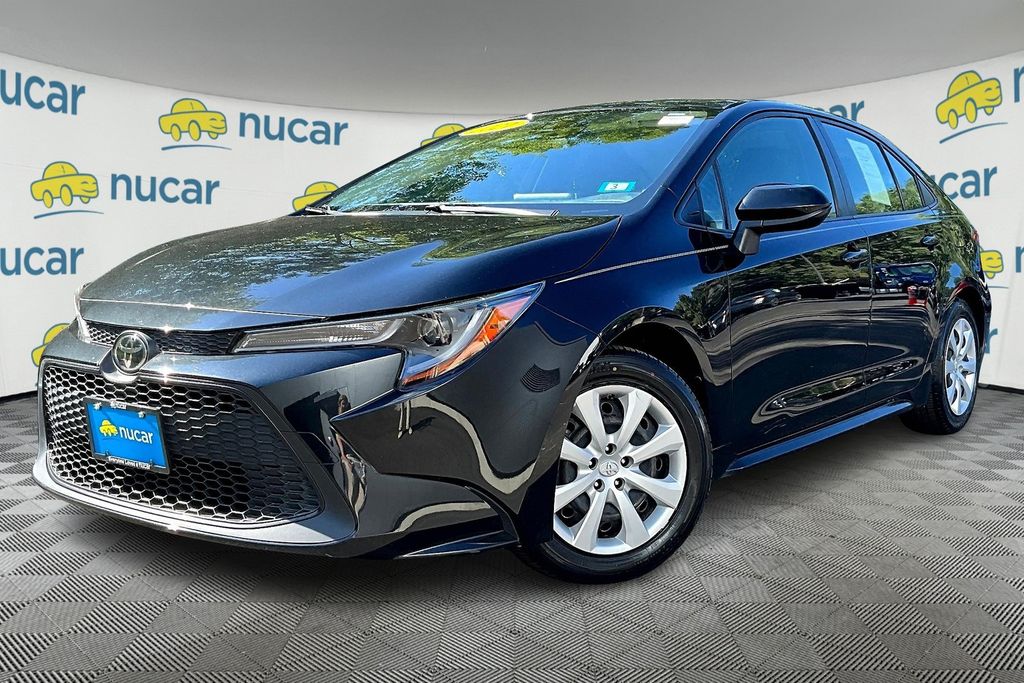 2021 Toyota Corolla LE photo 3