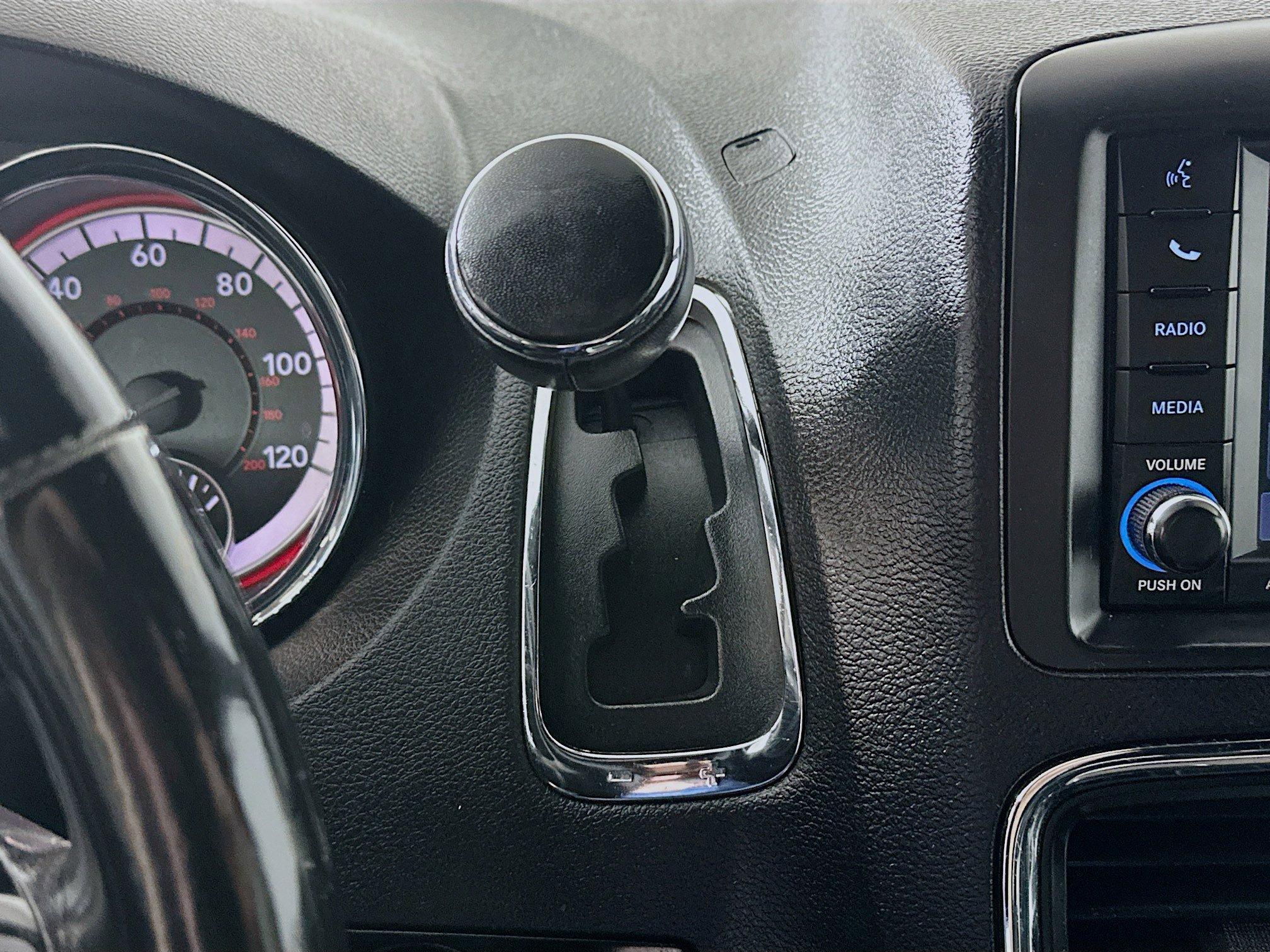 2020 Dodge Grand Caravan SXT photo 16