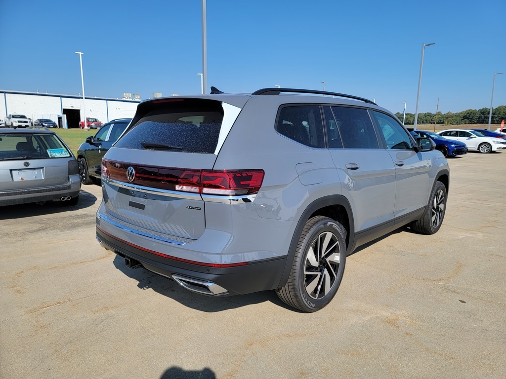 2026 Volkswagen Atlas SE Technology photo 3