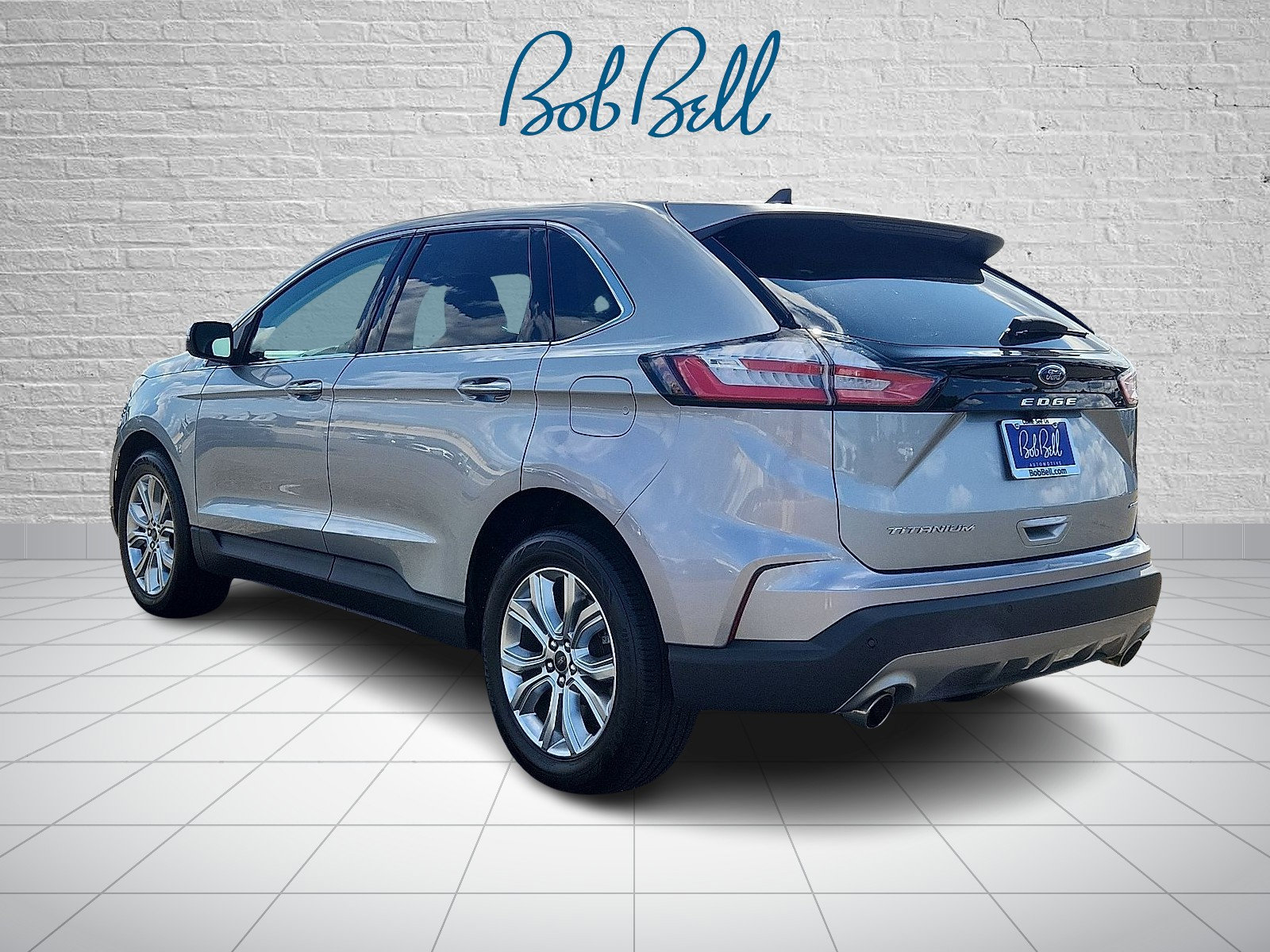 2024 Ford Edge Titanium photo 4