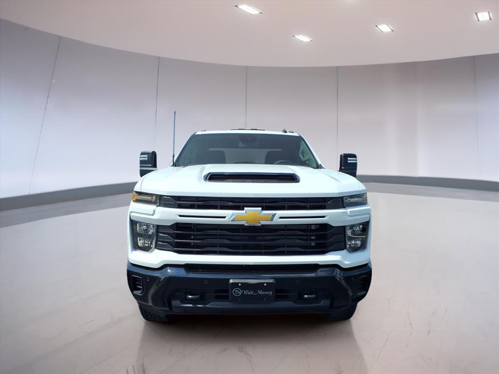 2026 Chevrolet Silverado 2500HD Custom photo 8