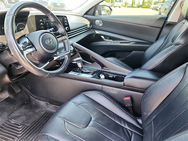 2022 Hyundai Elantra SEL Convenience photo 9