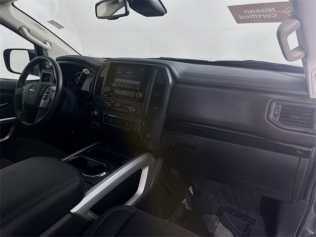 2024 Nissan Titan SV photo 28