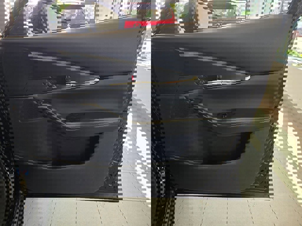 2025 Mazda CX-30 2.5 S Preferred photo 6