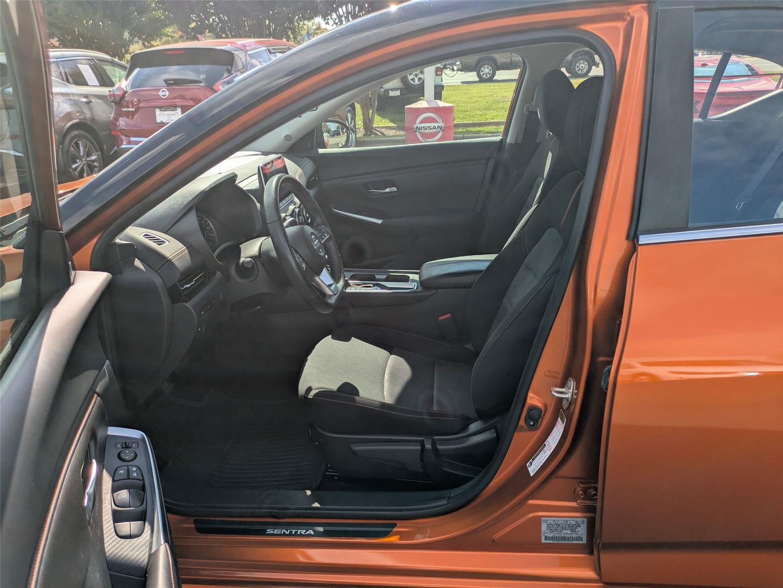2023 Nissan Sentra SR photo 13