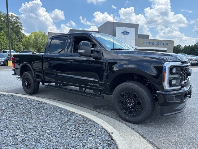 2025 Ford F-350 photo 2
