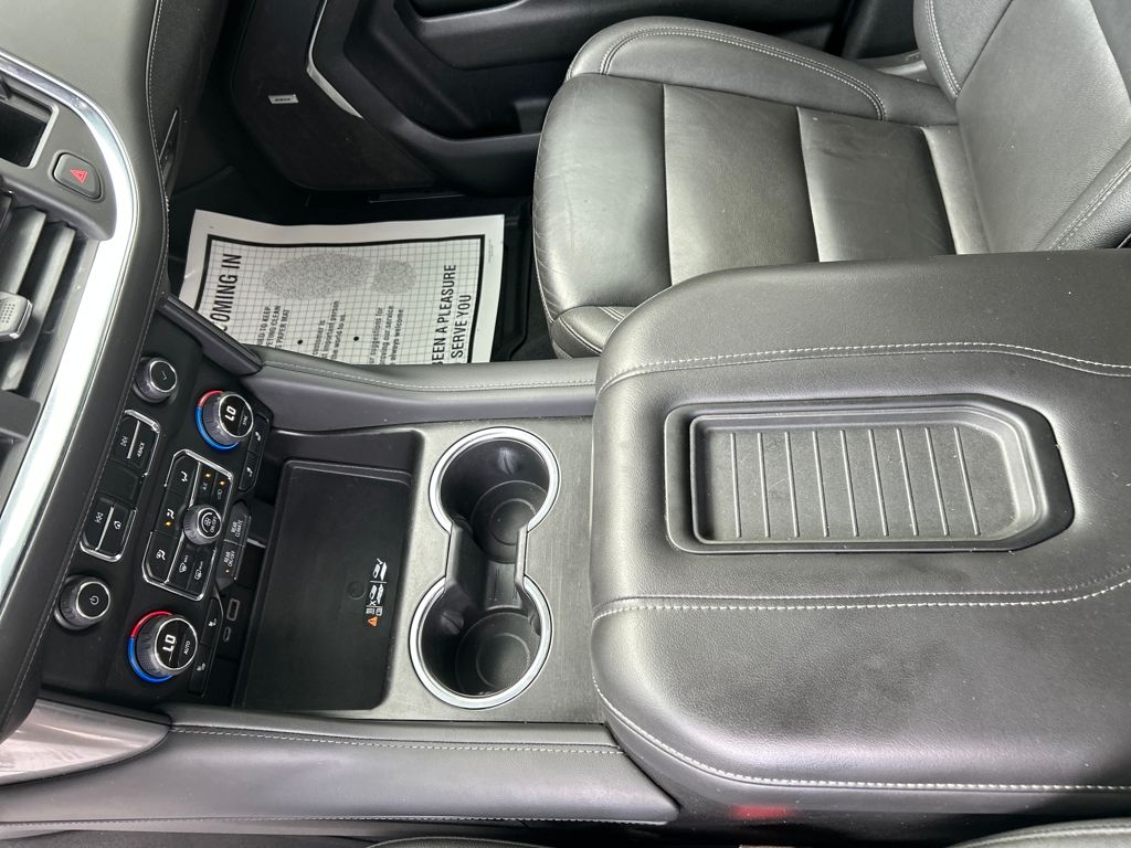 2022 Chevrolet Suburban Z71 photo 29