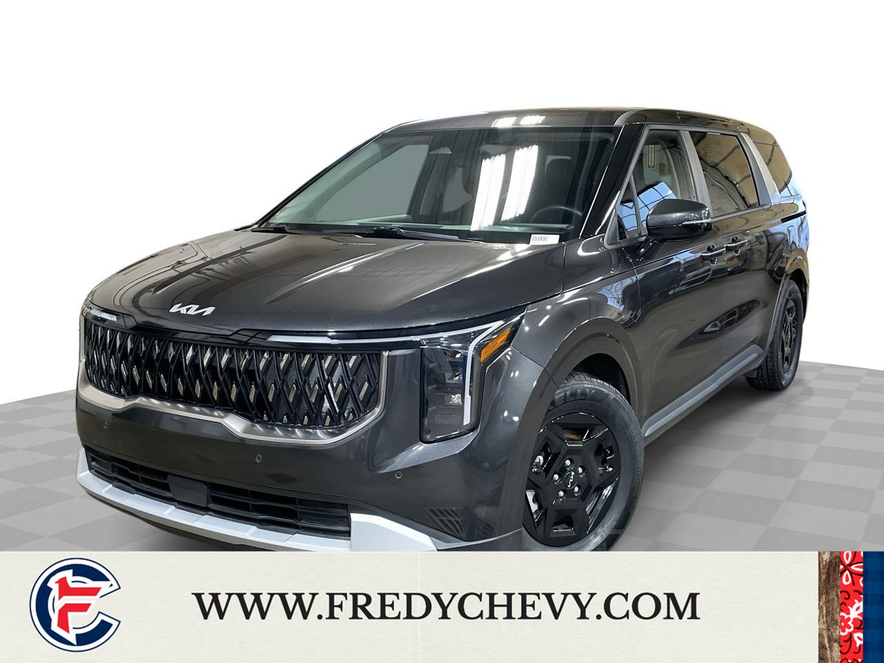 2025 Kia Carnival LXS's photo