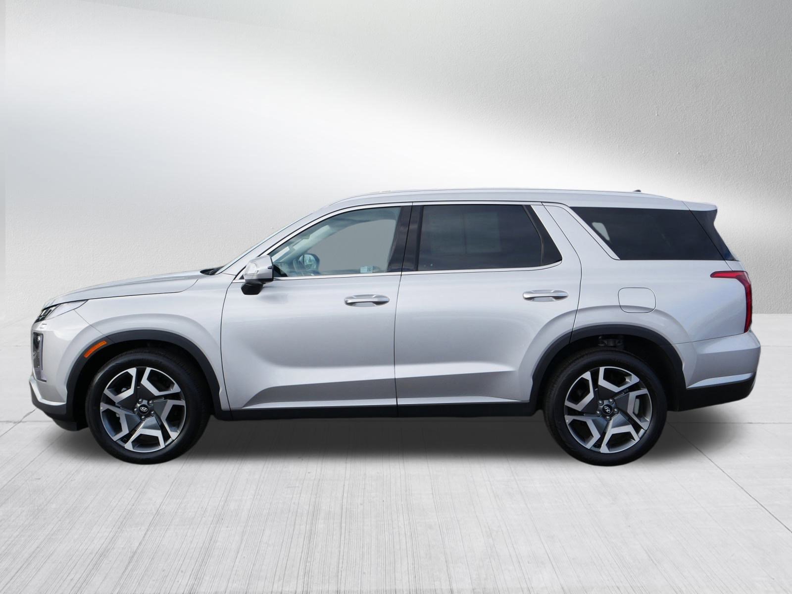 2025 Hyundai Palisade SEL photo 4