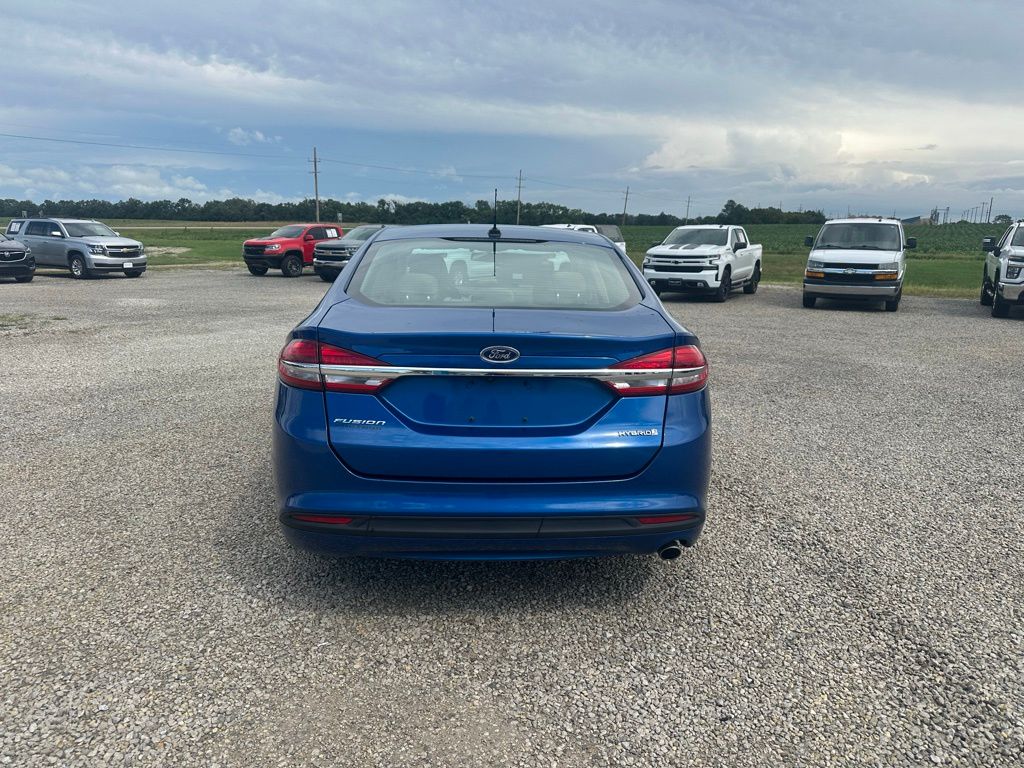 2018 Ford Fusion S Hybrid photo 4