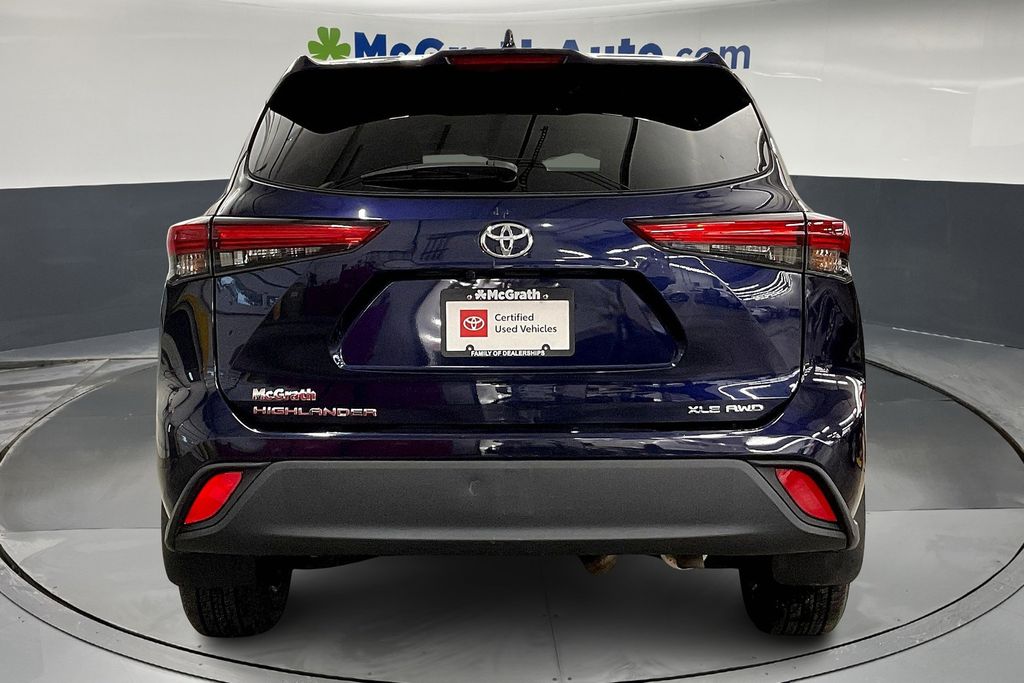2022 Toyota Highlander XLE photo 4