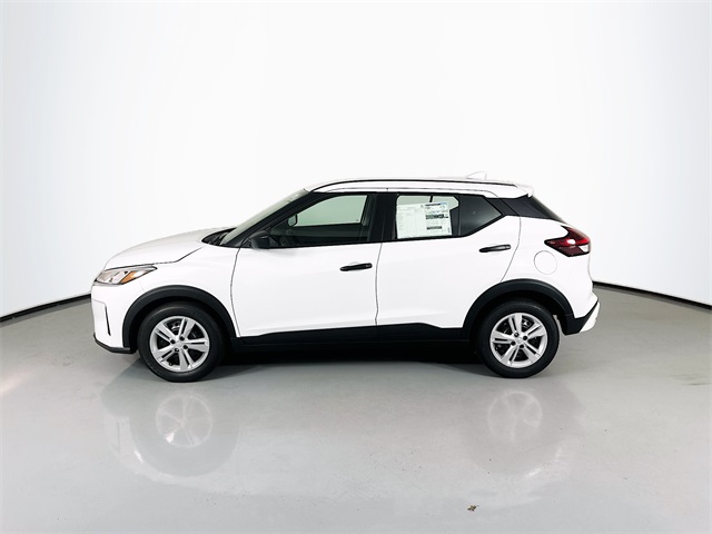 2025 Nissan Kicks Play S photo 4