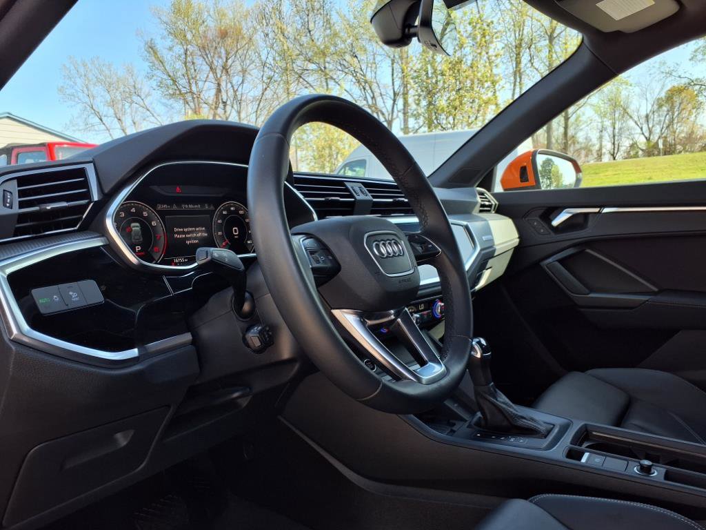 2024 Audi Q3 S line Premium Plus photo 4