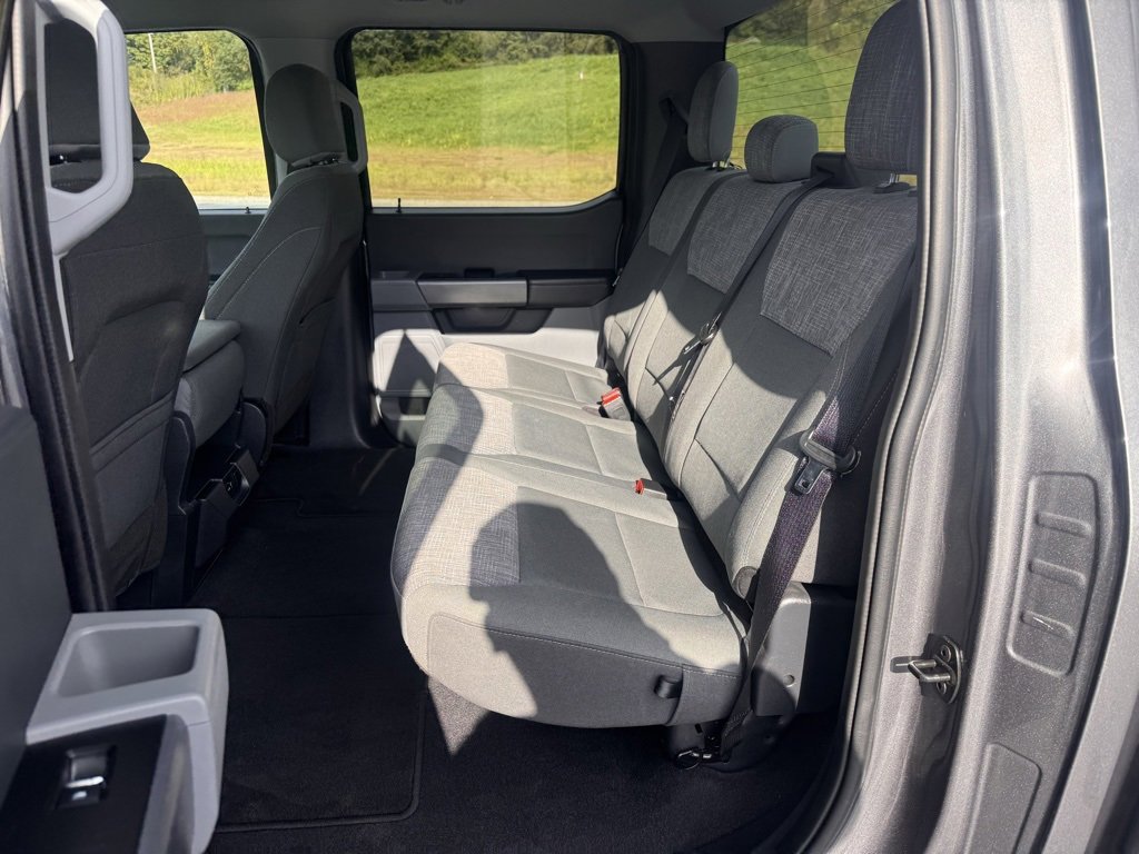 2023 Ford F-150 XL photo 18