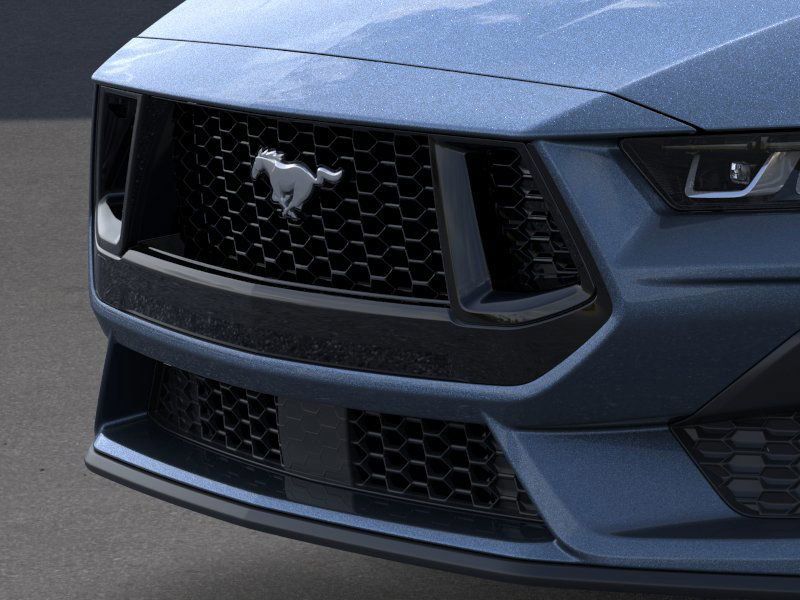 2025 FORD MUSTANG - Image 18