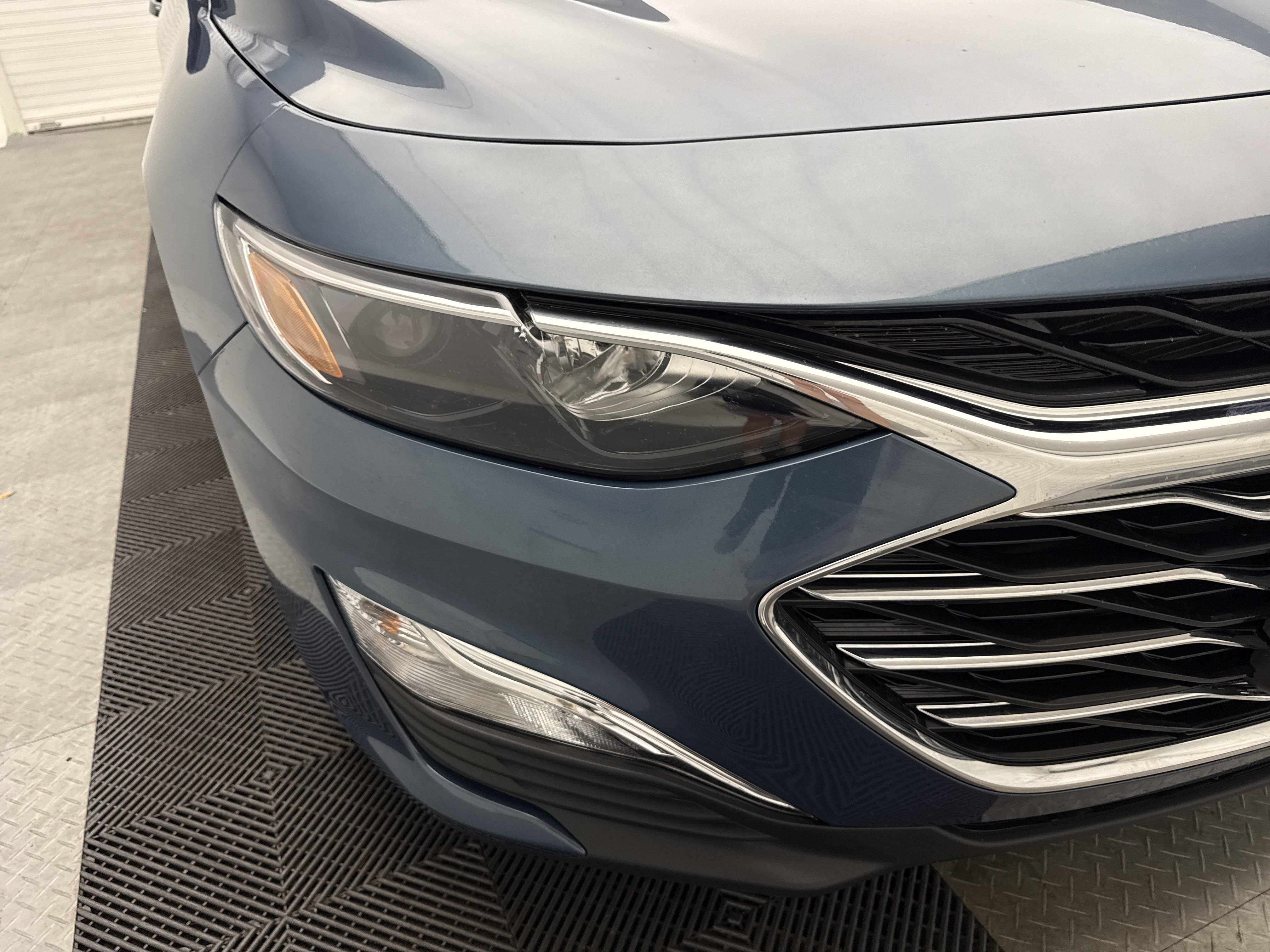 2025 Chevrolet Malibu LS photo 14