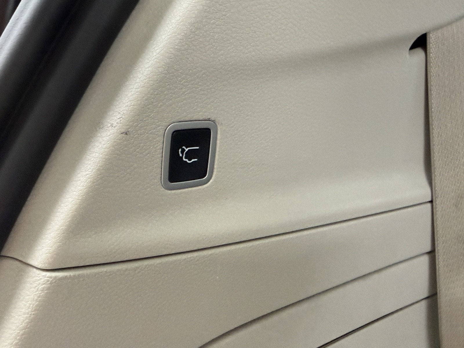 2021 Chrysler Pacifica Hybrid Touring L photo 8