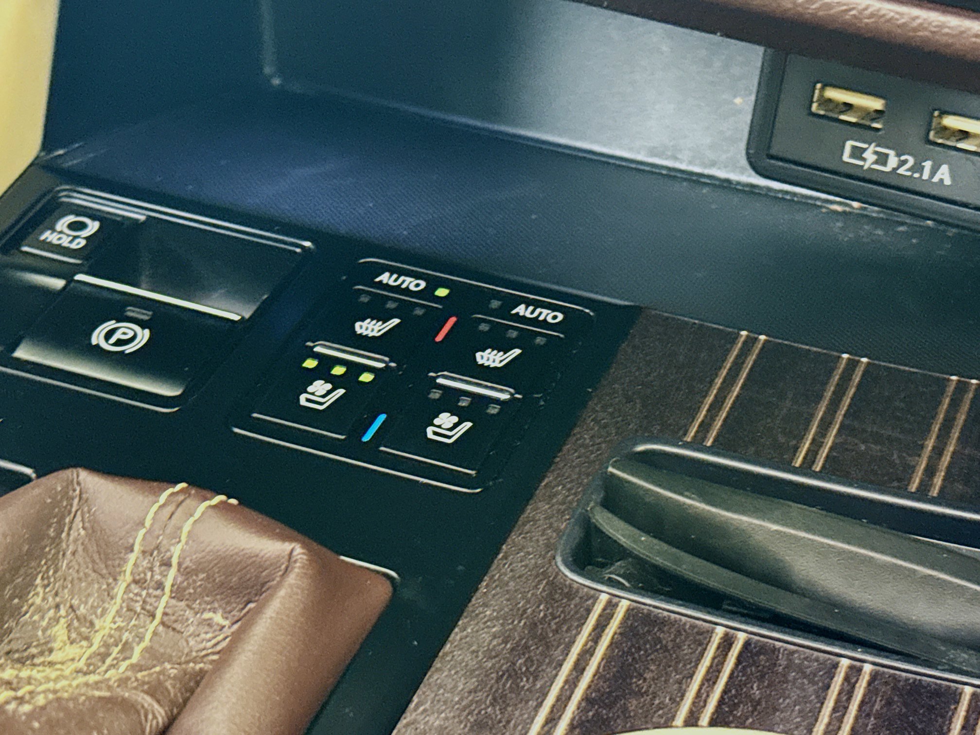 2020 Lexus RX 450hL Luxury photo 20