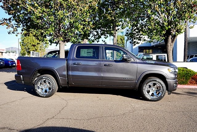 New 2026 Granite Crystal Metallic Clear-Coat Exterior Paint RAM Big Horn/Lone Star image 7