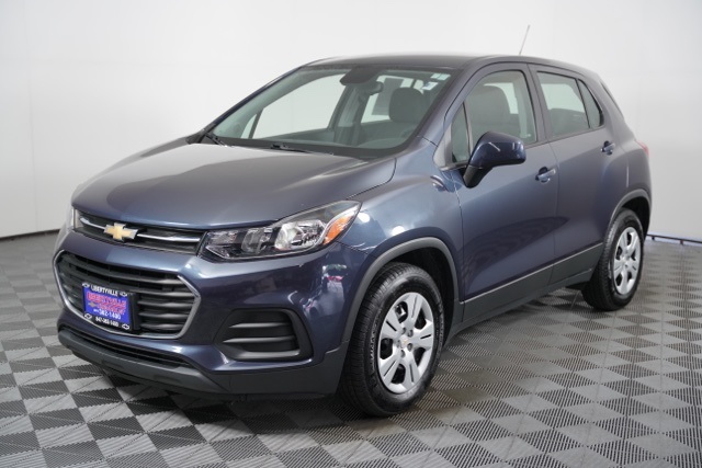 2018 Chevrolet Trax LS photo 2