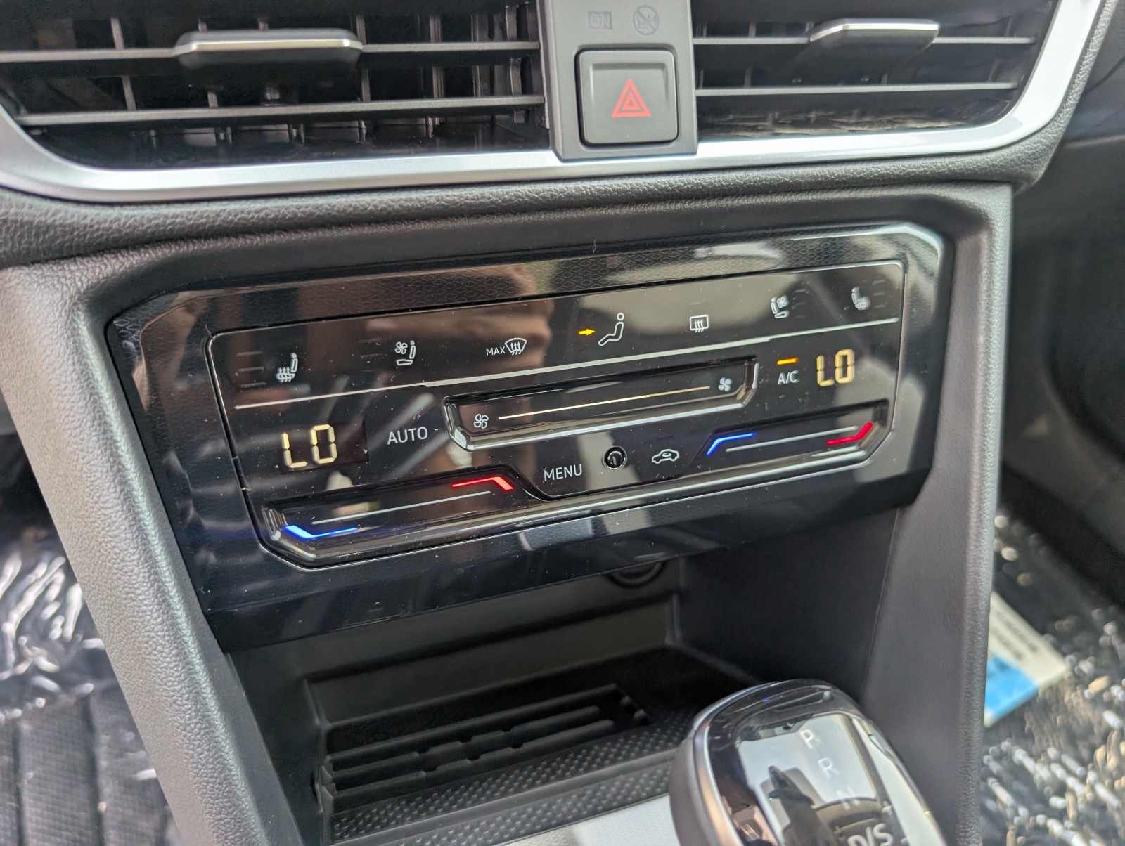 New 2025 Pure White Volkswagen SEL image 13