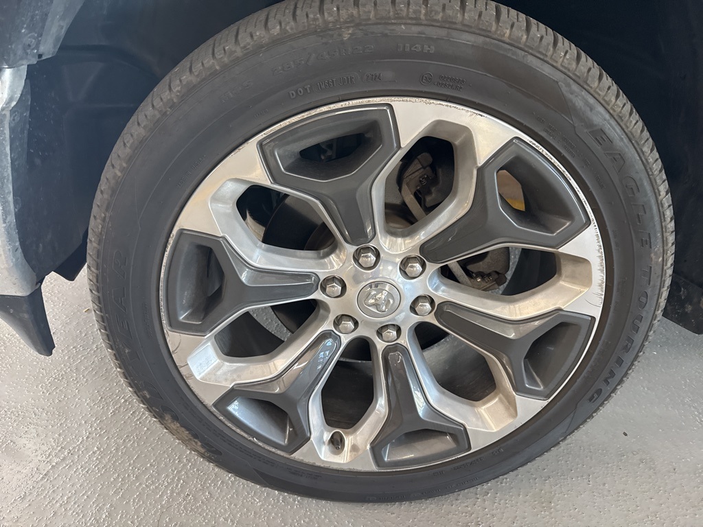 2019 Ram 1500 Laramie Longhorn photo 5