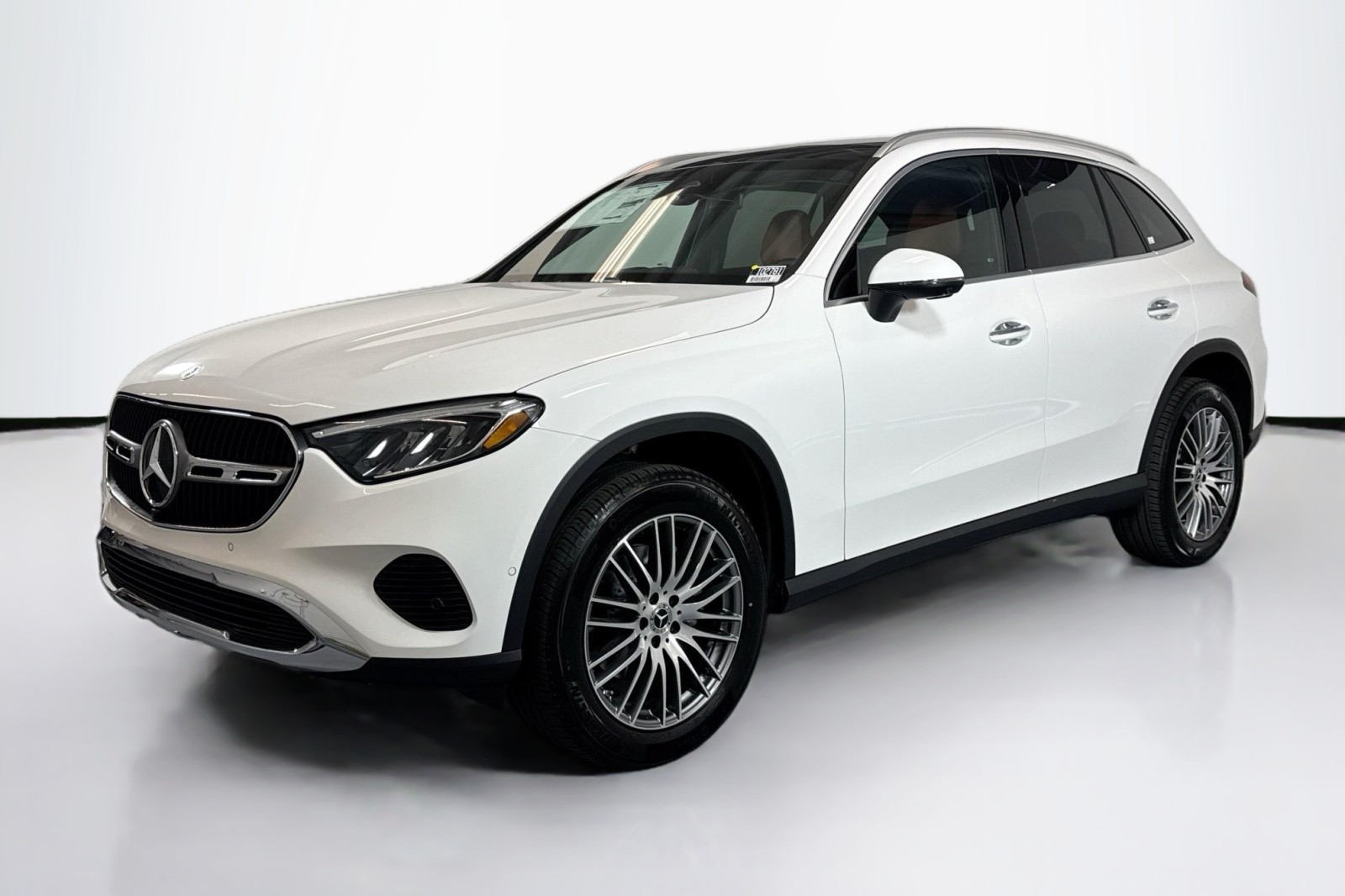 2026 Mercedes-Benz GLC Base's photo