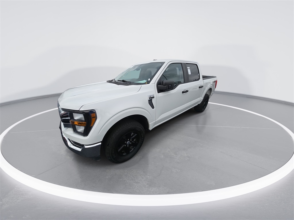 2023 Ford F-150 XLT photo 3