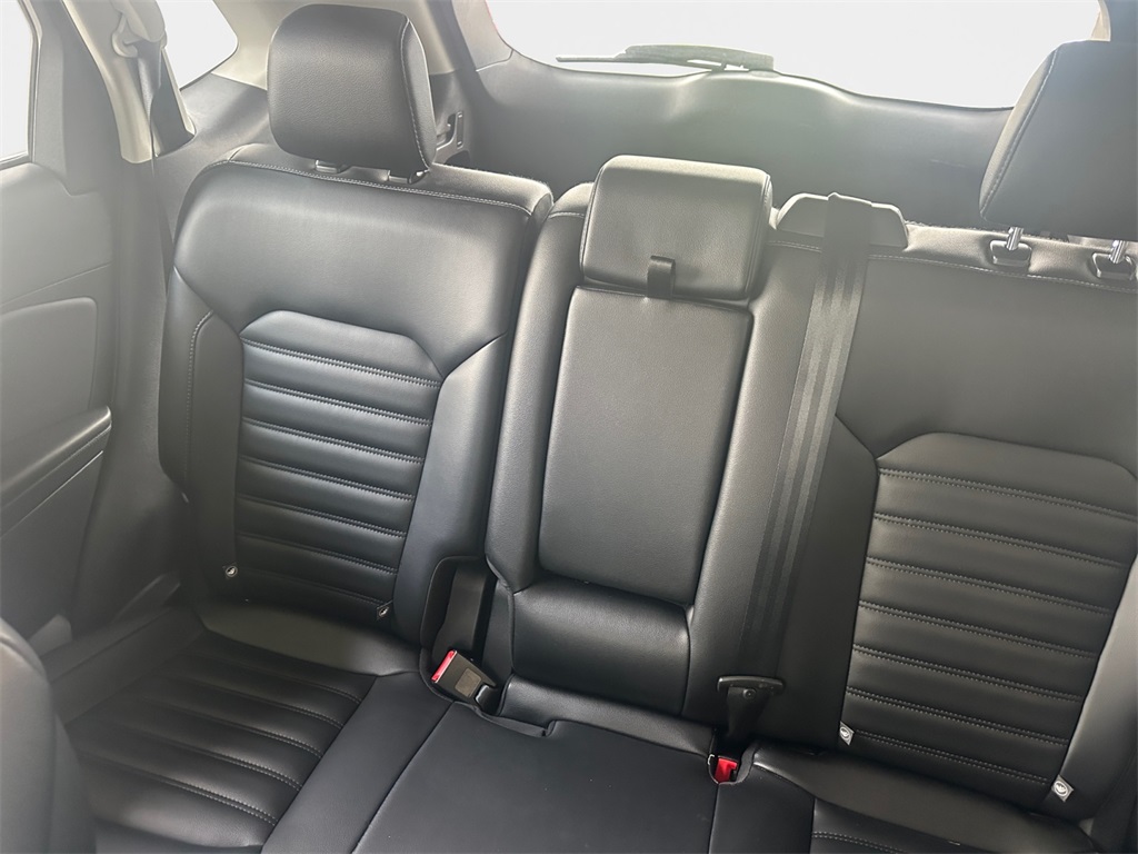 2024 Ford Edge SEL photo 9