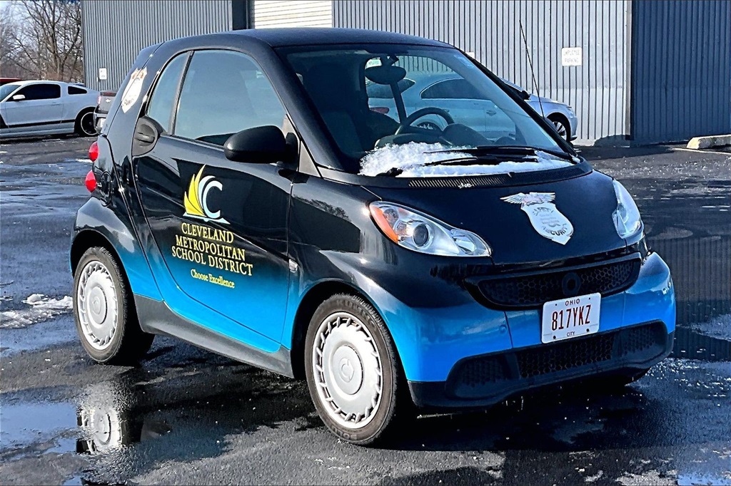 2013 smart fortwo pure's photo