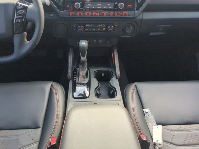 2025 Nissan Frontier PRO-X Crew Cab photo 17