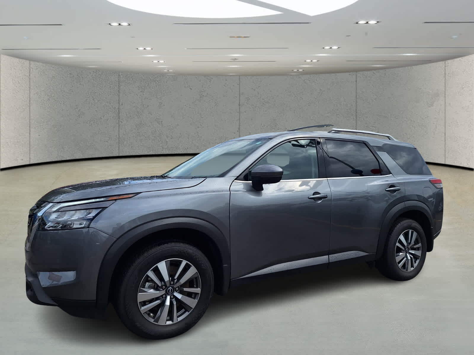 2025 Nissan Pathfinder SL's photo