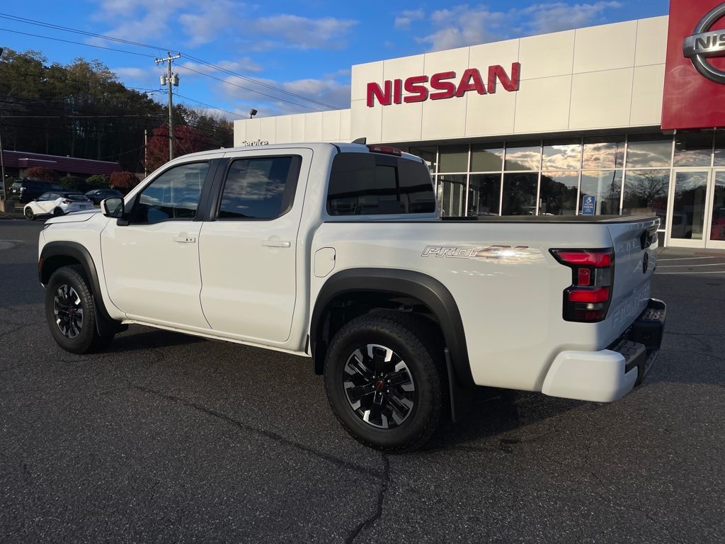 2024 Nissan Frontier PRO-4X photo 3