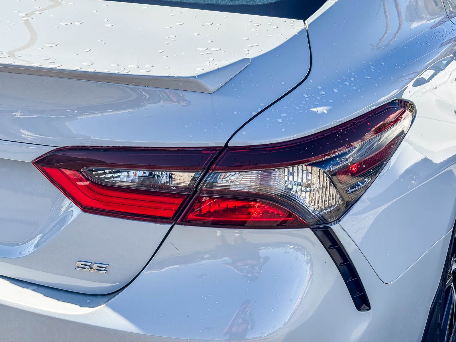 2024 Toyota Camry SE photo 3