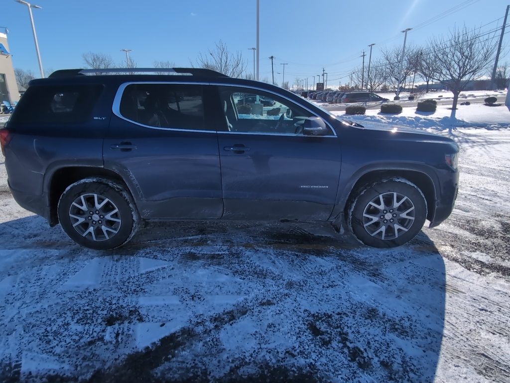 2023 GMC Acadia SLT's photo
